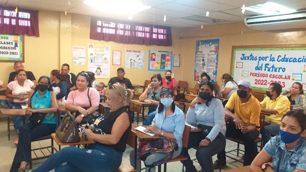 UEC “Palúa” conformó comités del Consejo Educativo 2022-2023