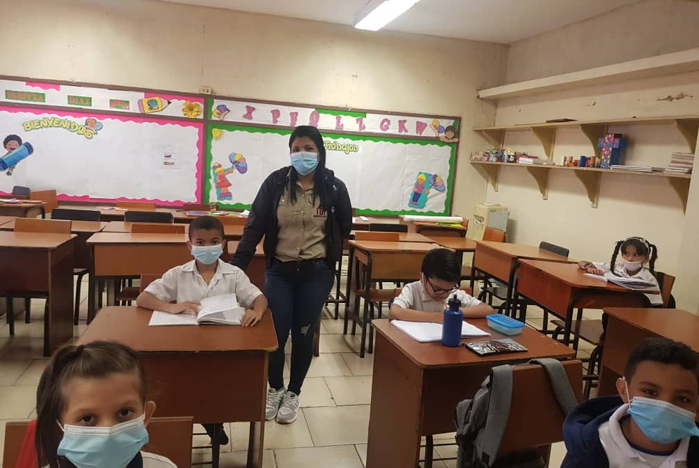 Ferrominera inicia clases en escuelas tras asueto decembrino