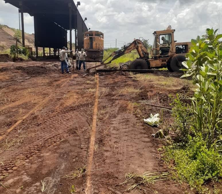 Briquetera del Orinoco y Ferrominera habilitan línea férrea