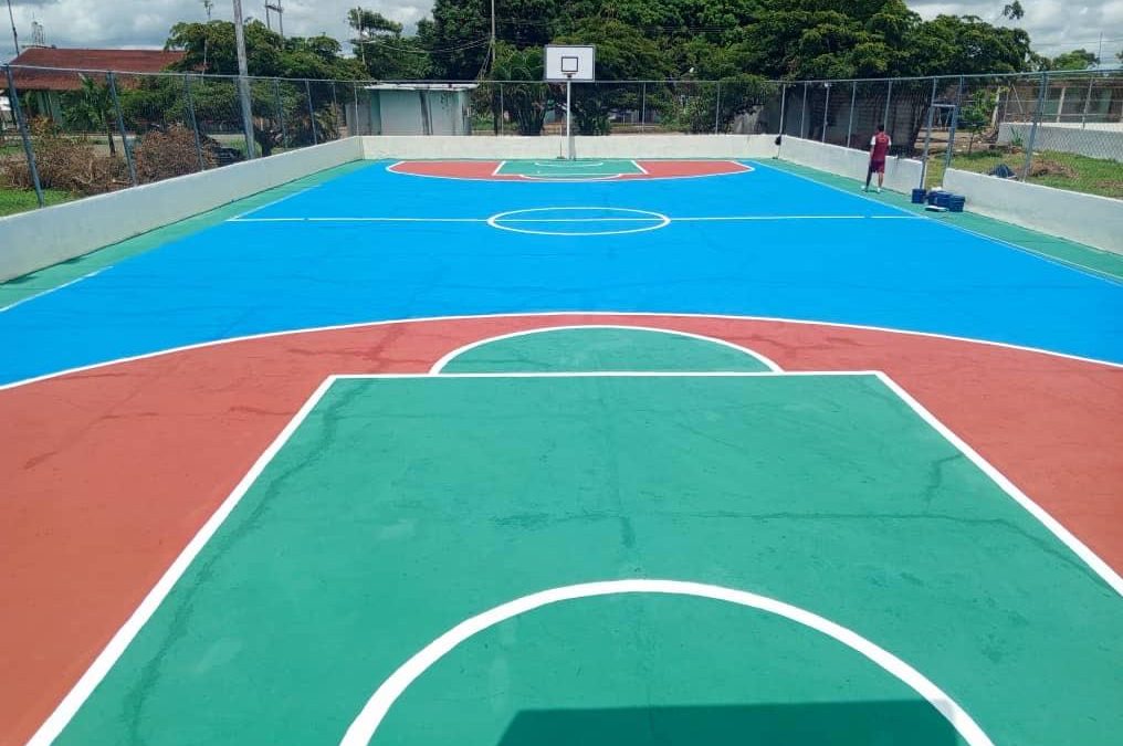 INICIA RECUPERACIÓN DE ESPACIOS DEPORTIVOS EN CIUDAD PIAR
