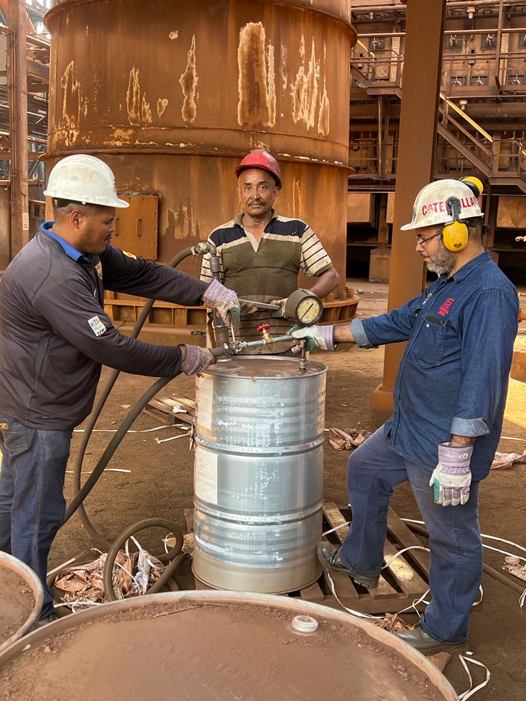 Planta de Briquetas ejecuta trasegado para proteger sistema de tuberías