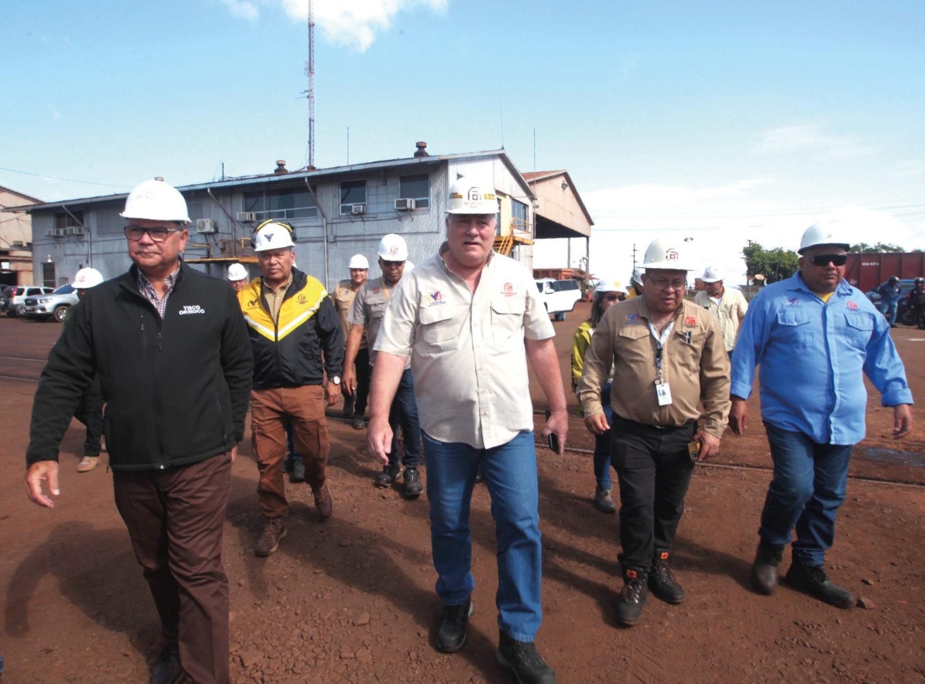 TRANSFORMACIÓN EN FERROMINERA : REPOTENCIADOS NUEVOS ESPACIOS EN FERROCARRIL