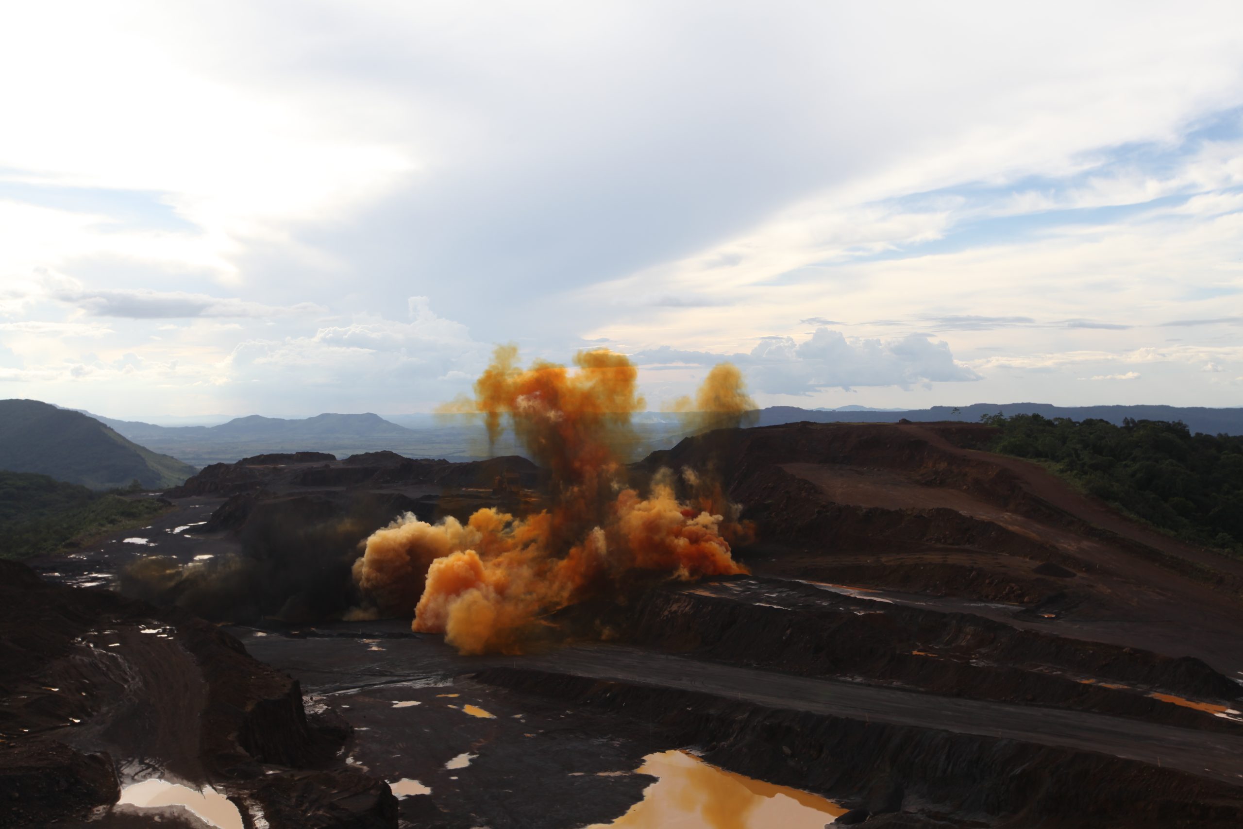 Ferrominera Orinoco supera porcentaje de voladuras mensual
