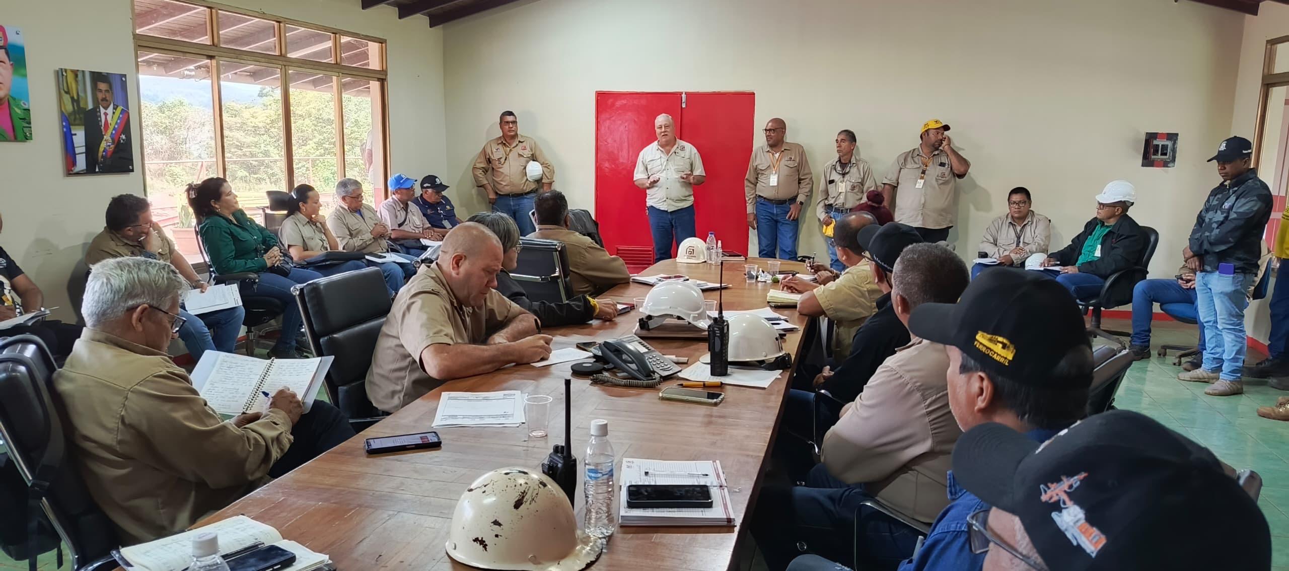 PRESIDENTE CANTAFIO AFINA ESTRATEGIAS PARA FORTALECER OPERACIONES EN LAS MINAS