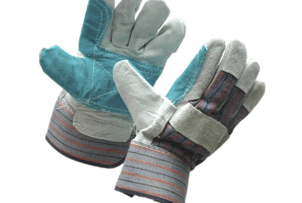 Adquisición de guantes de tela y de carnaza